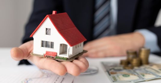 house-investments-elements-composition